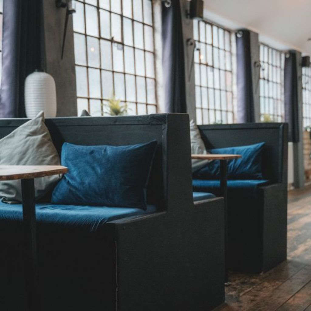 Clue seating area with large windows